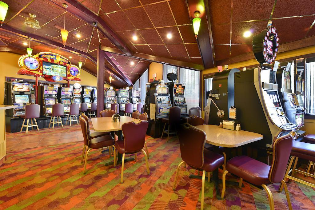 Super 8 By Wyndham Deadwood Black Hills Area Eksteriør bilde